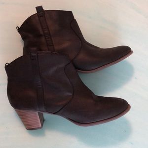 Black Chunk Heel Booties